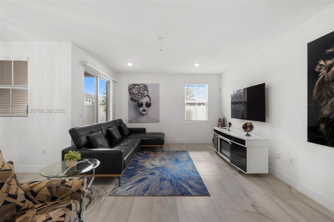 For Sale: $695,000 (3 beds, 2 baths, 2049 Square Feet)