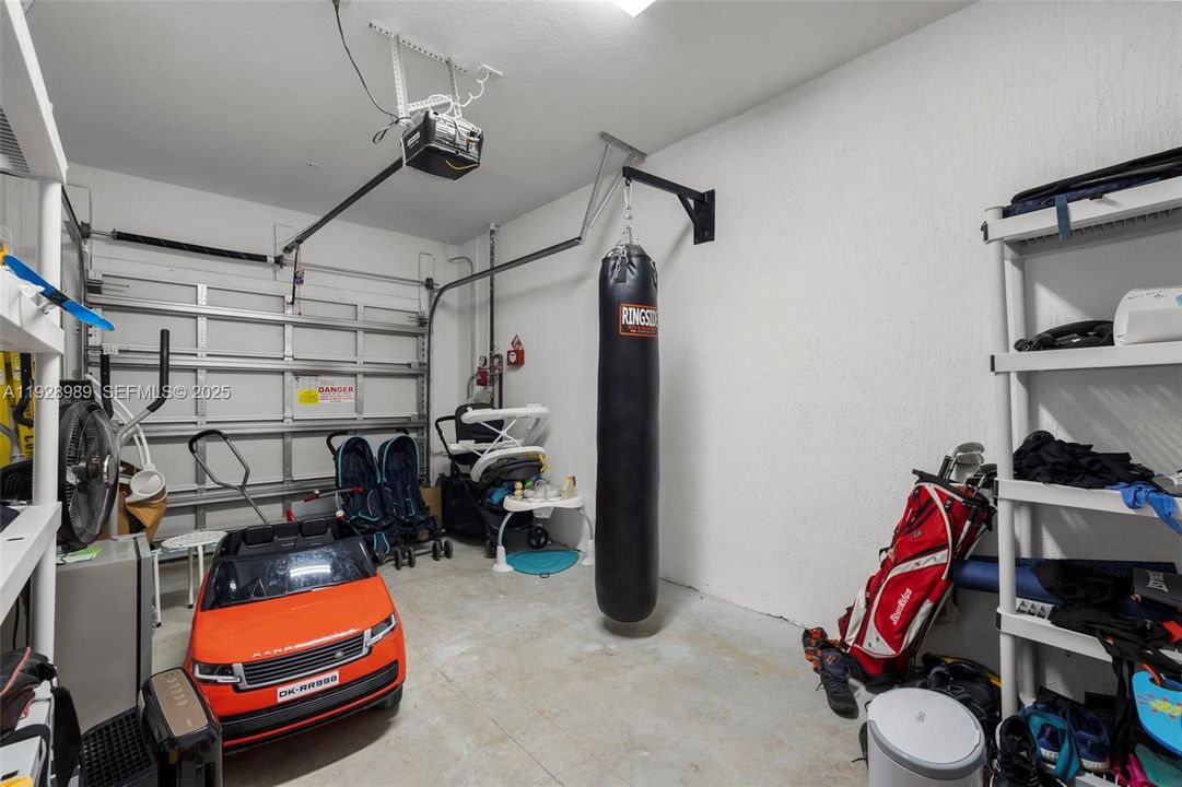 For Sale: $695,000 (3 beds, 2 baths, 2049 Square Feet)