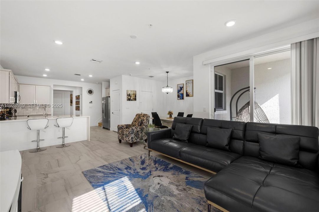 For Sale: $695,000 (3 beds, 2 baths, 2049 Square Feet)