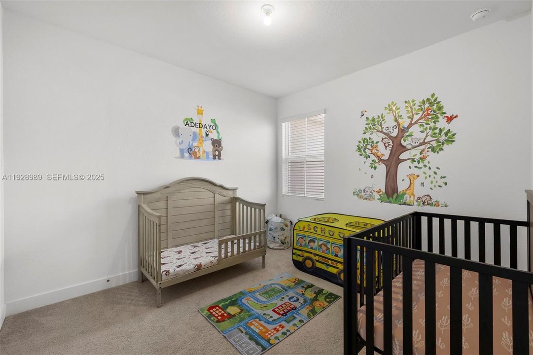 For Sale: $695,000 (3 beds, 2 baths, 2049 Square Feet)