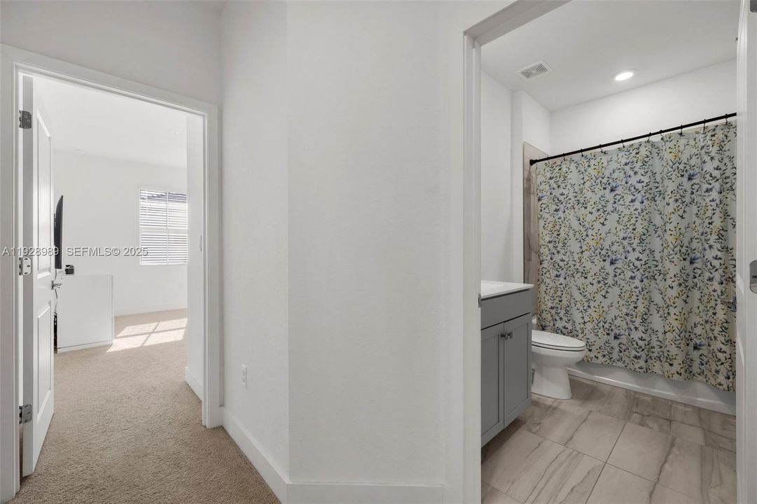 For Sale: $695,000 (3 beds, 2 baths, 2049 Square Feet)