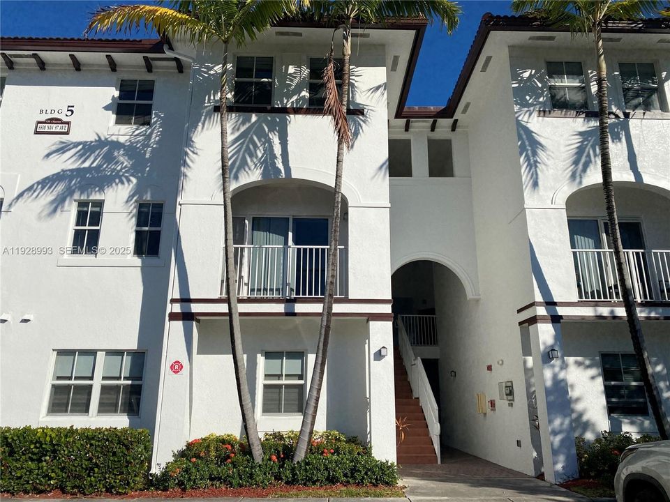 待售: $410,000 (3 贝兹, 2 浴室, 1364 平方英尺)