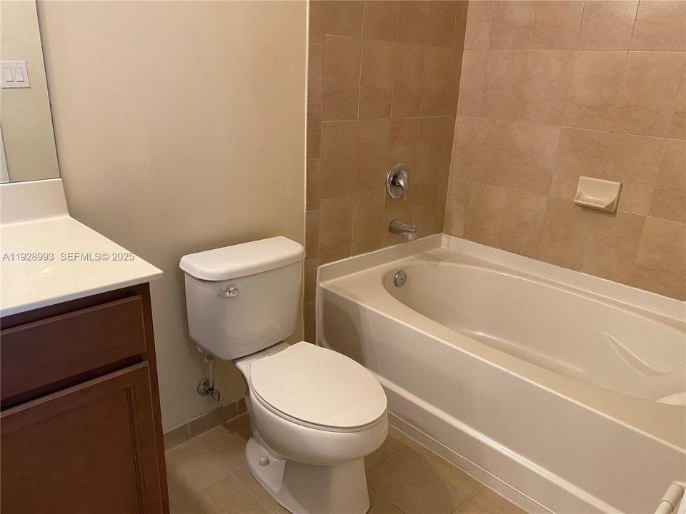 待售: $410,000 (3 贝兹, 2 浴室, 1364 平方英尺)