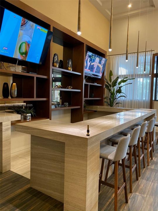 待售: $410,000 (3 贝兹, 2 浴室, 1364 平方英尺)