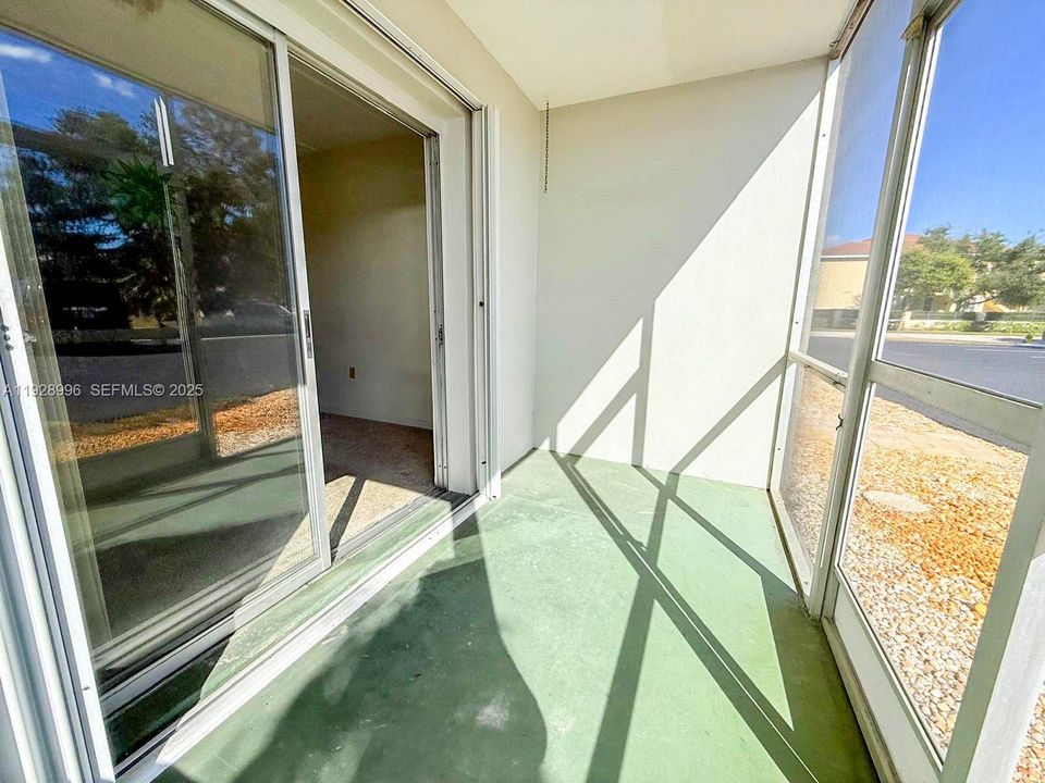 En Venta: $149,000 (2 camas, 2 baños, 0 Pies cuadrados)