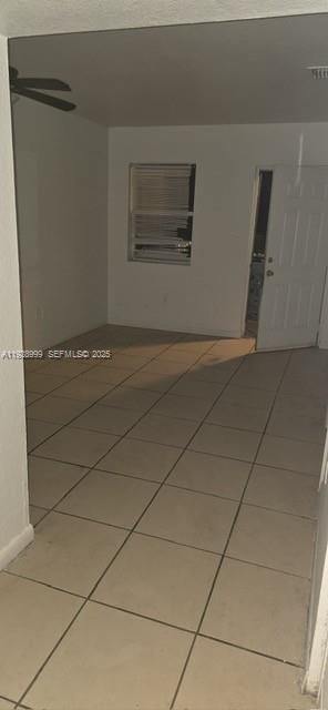 For Rent: $2,000 (2 beds, 1 baths, 6752 Square Feet)