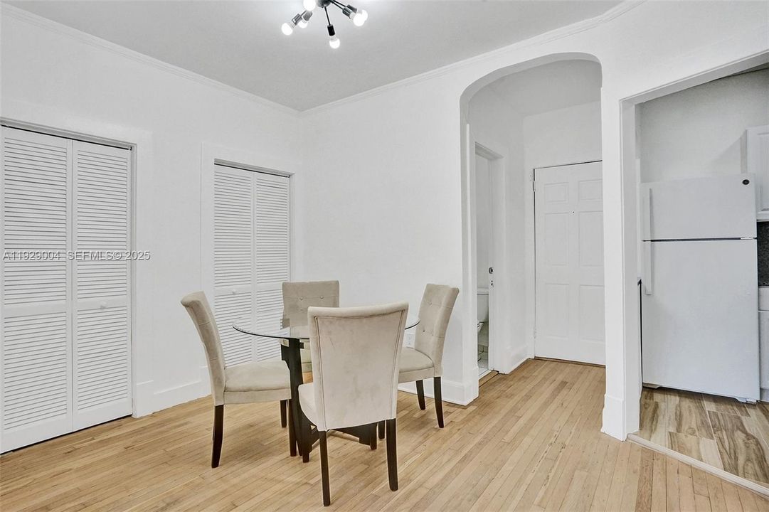 В аренду: $1,800 (0 спален, 1 ванн, 515 Квадратных фут)