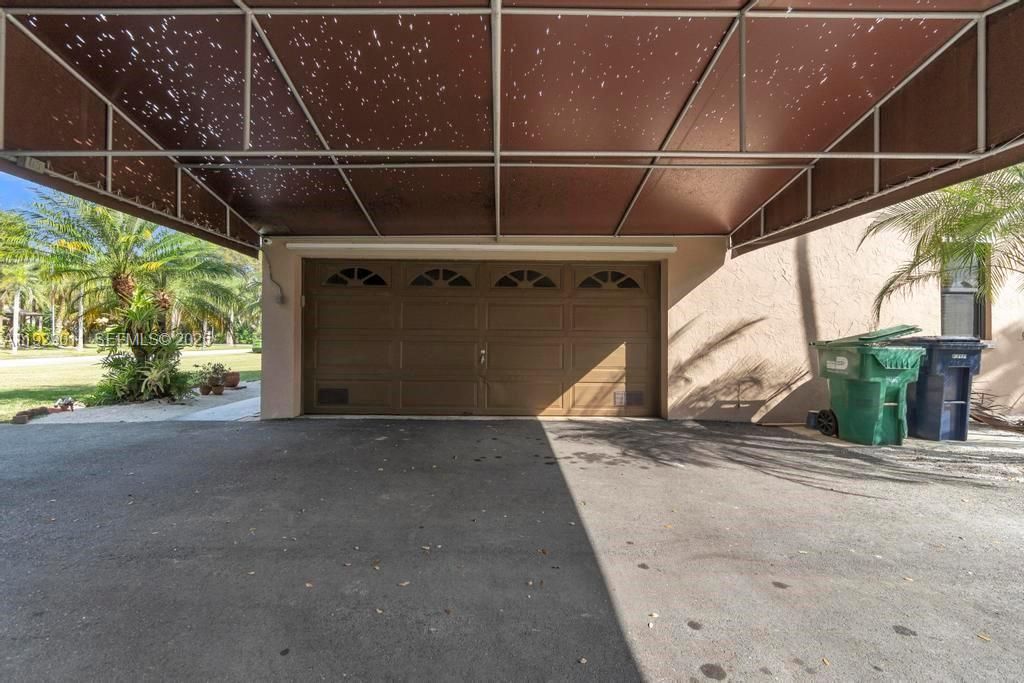 En Venta: $739,000 (3 camas, 2 baños, 2291 Pies cuadrados)