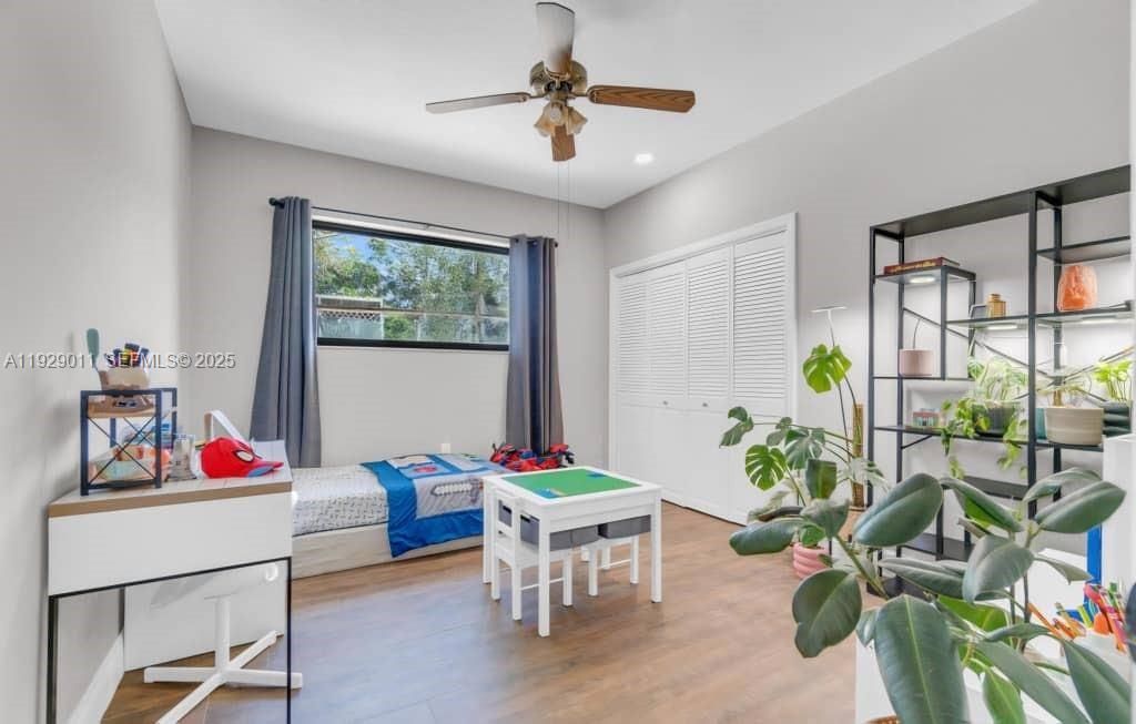 En Venta: $739,000 (3 camas, 2 baños, 2291 Pies cuadrados)