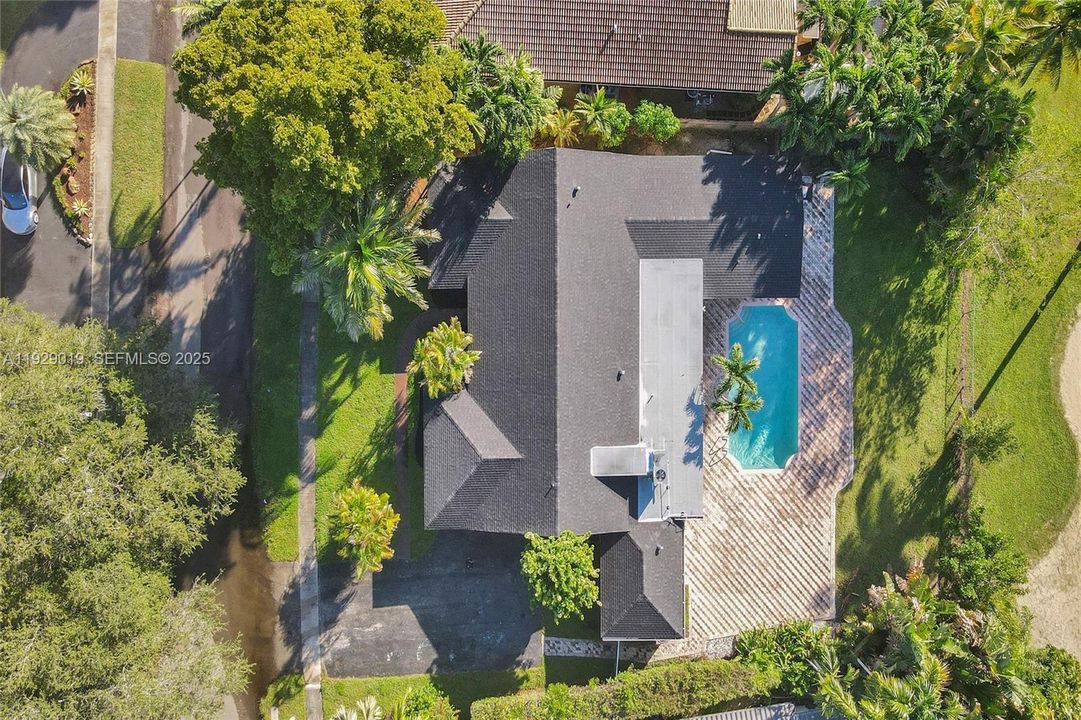 待售: $1,950,000 (6 贝兹, 3 浴室, 3203 平方英尺)