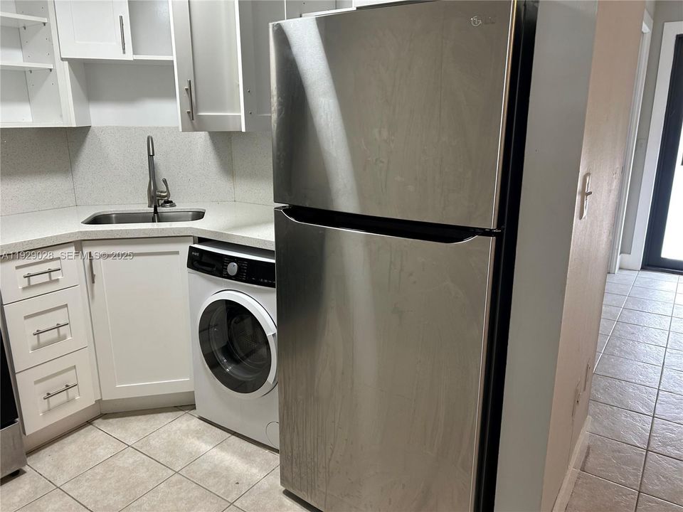 В аренду: $2,275 (2 спален, 1 ванн, 6951 Квадратных фут)