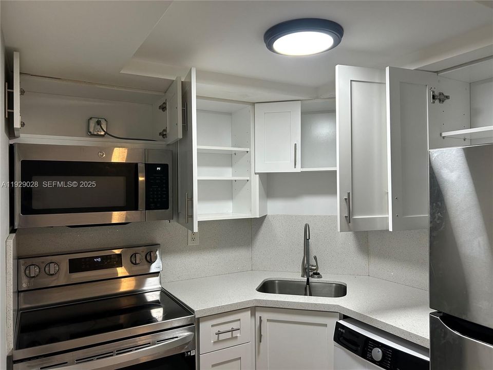 В аренду: $2,275 (2 спален, 1 ванн, 6951 Квадратных фут)