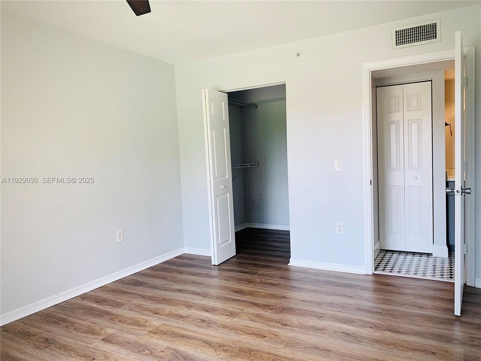 For Rent: $1,850 (1 beds, 1 baths, 760 Square Feet)