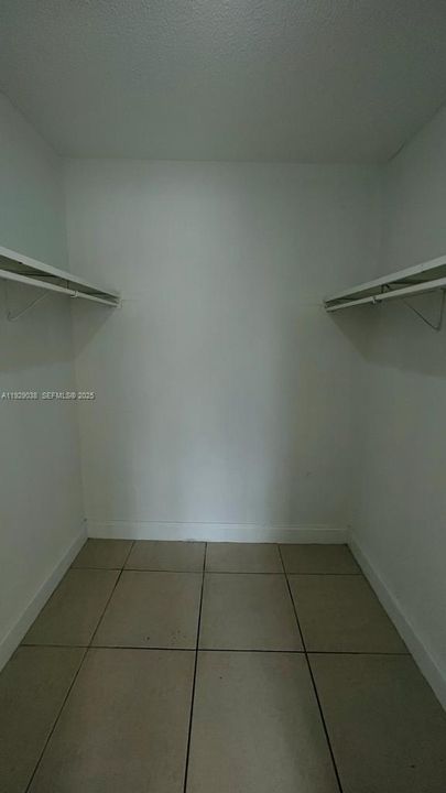 For Rent: $2,200 (2 beds, 2 baths, 1060 Square Feet)