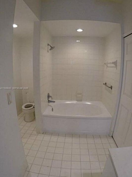 В аренду: $2,400 (1 спален, 1 ванн, 893 Квадратных фут)