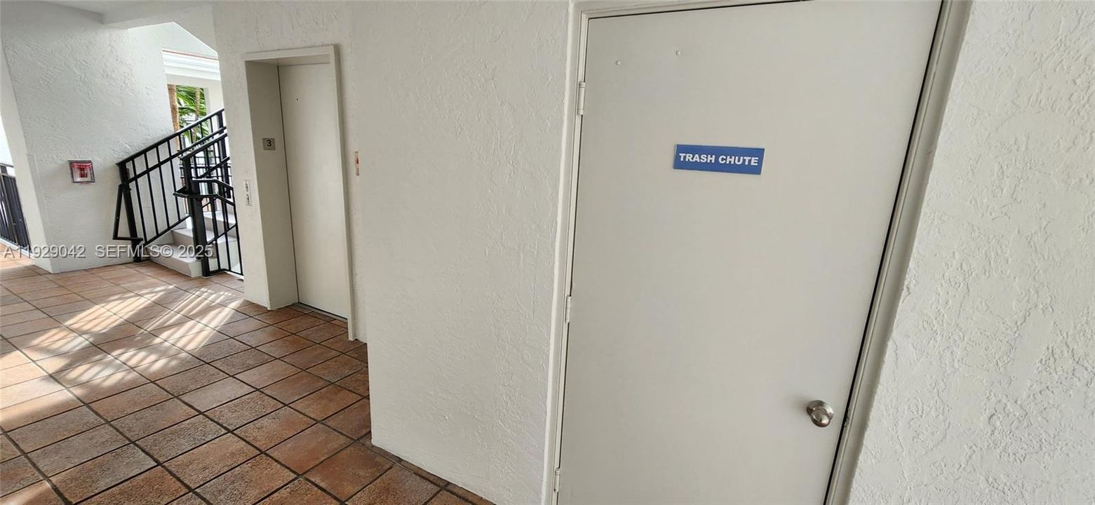 В аренду: $2,400 (1 спален, 1 ванн, 893 Квадратных фут)