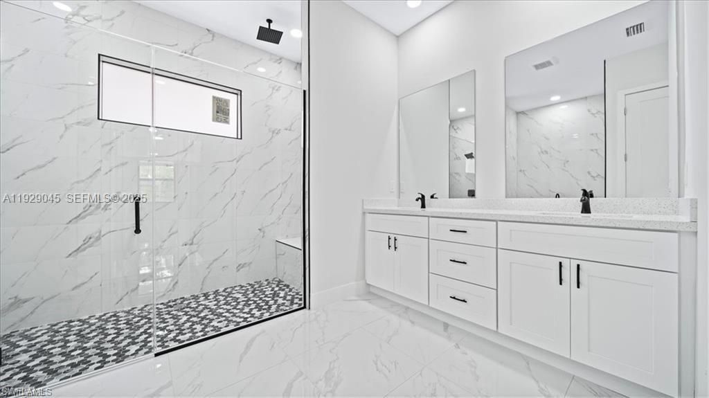 На продажу: $384,900 (4 спален, 2 ванн, 0 Квадратных фут)