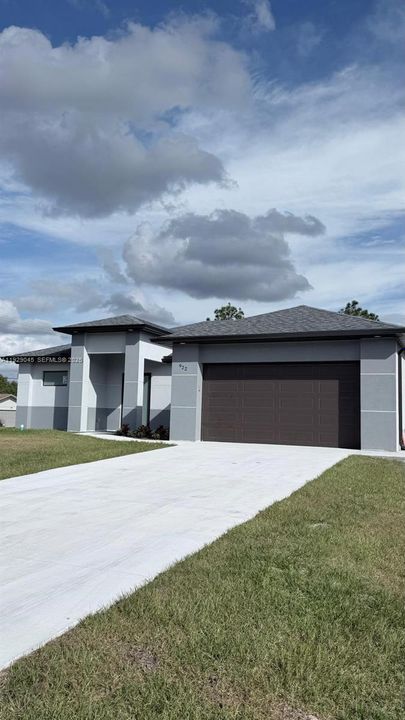 На продажу: $384,900 (4 спален, 2 ванн, 0 Квадратных фут)