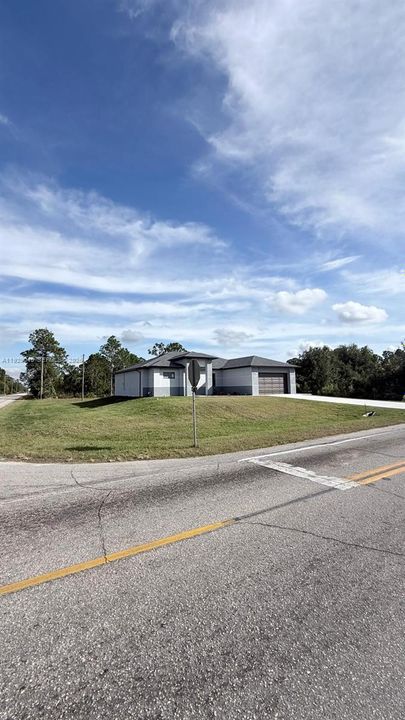 На продажу: $384,900 (4 спален, 2 ванн, 0 Квадратных фут)