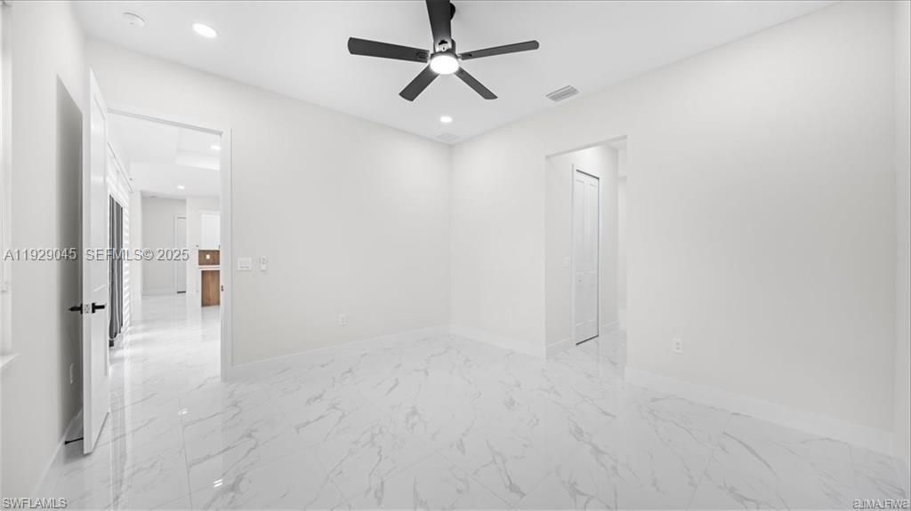 На продажу: $384,900 (4 спален, 2 ванн, 0 Квадратных фут)