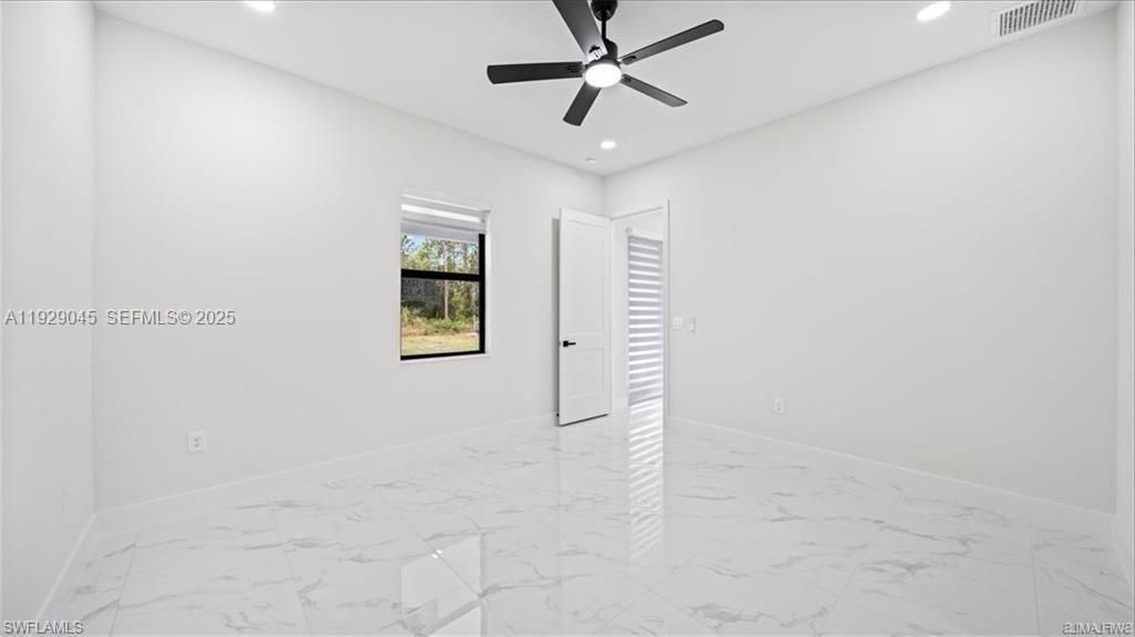 На продажу: $384,900 (4 спален, 2 ванн, 0 Квадратных фут)