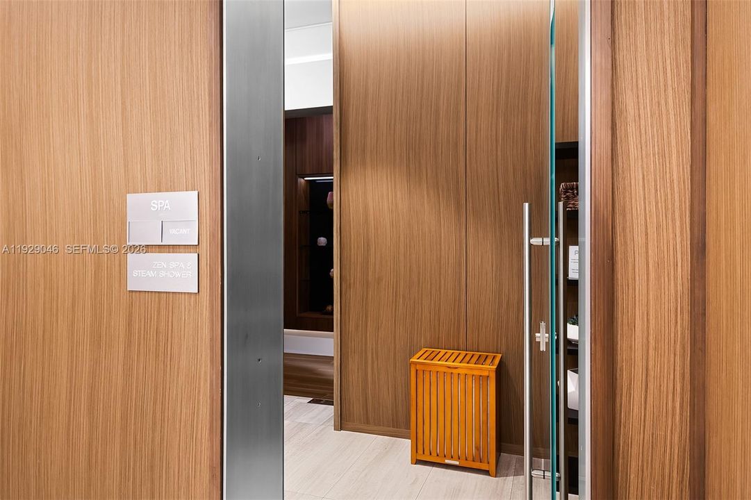 En Venta: $2,495,000 (3 camas, 3 baños, 2626 Pies cuadrados)