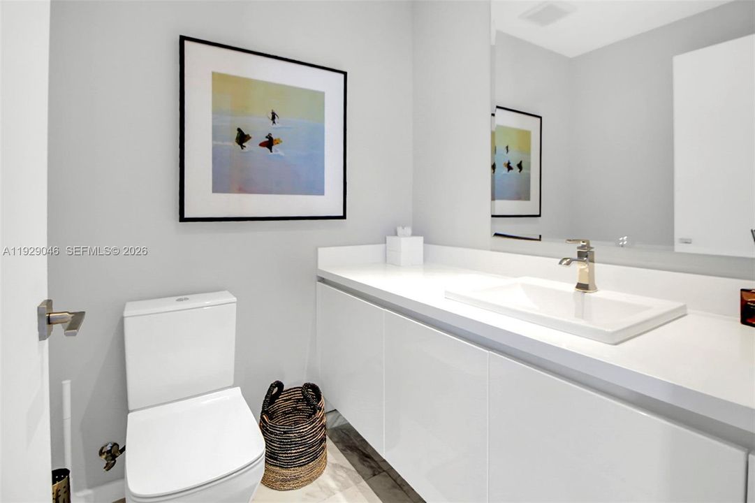 SLEEP DESIGN WITH CUSTOM FINISHES