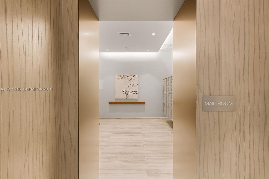 En Venta: $2,495,000 (3 camas, 3 baños, 2626 Pies cuadrados)