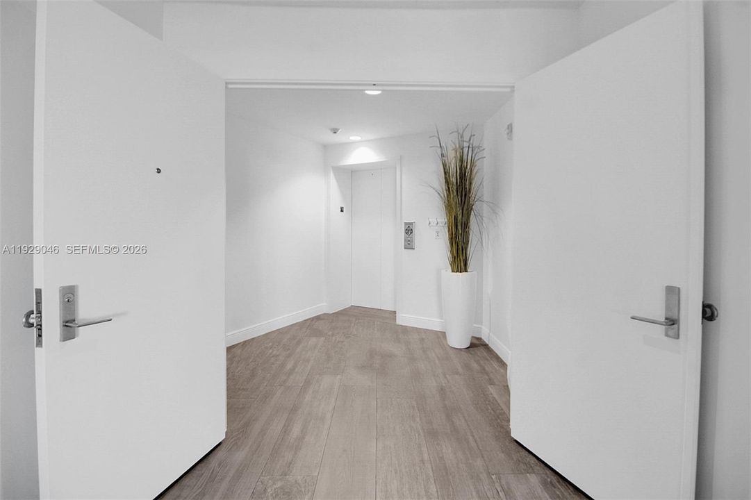 En Venta: $2,495,000 (3 camas, 3 baños, 2626 Pies cuadrados)