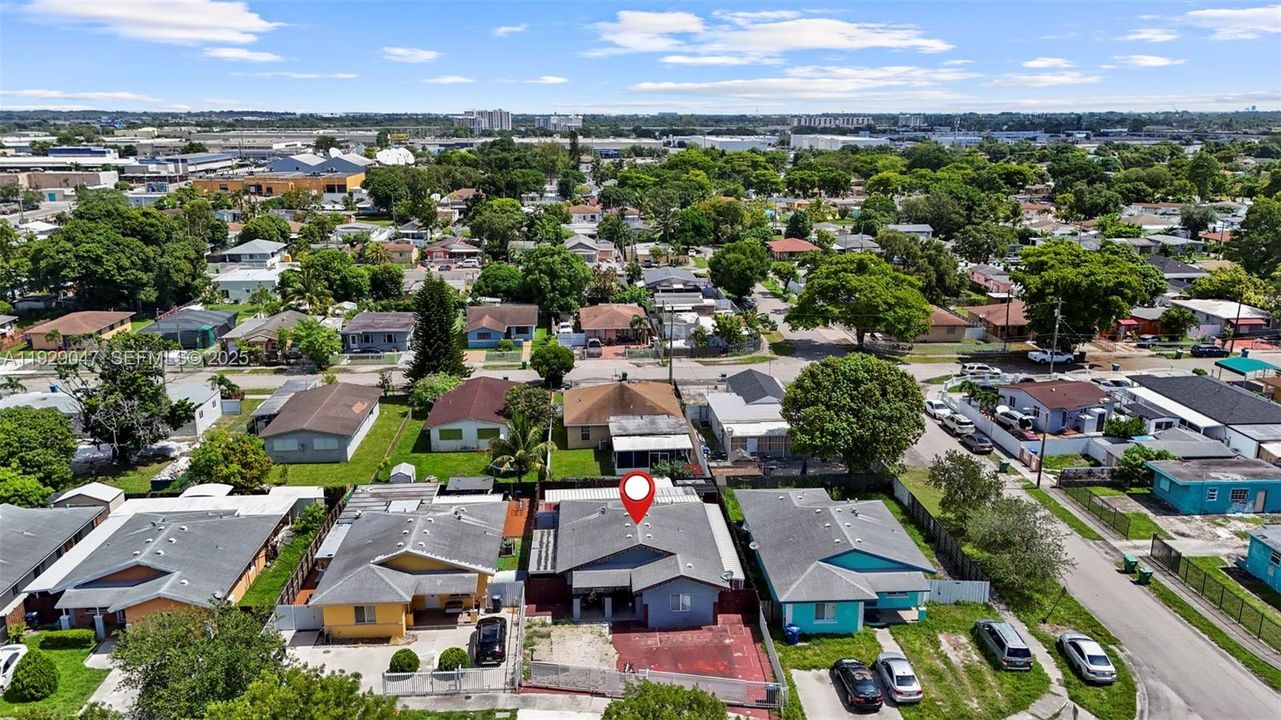 For Sale: $500,000 (3 beds, 2 baths, 1260 Square Feet)