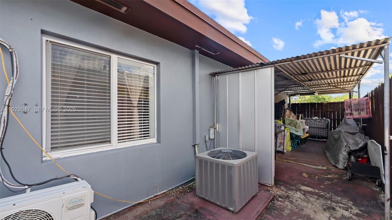 For Sale: $500,000 (3 beds, 2 baths, 1260 Square Feet)