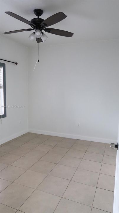 For Sale: $500,000 (3 beds, 2 baths, 1260 Square Feet)