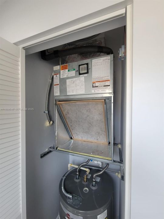 待售: $339,000 (2 贝兹, 1 浴室, 850 平方英尺)