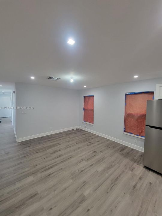 待售: $339,000 (2 贝兹, 1 浴室, 850 平方英尺)