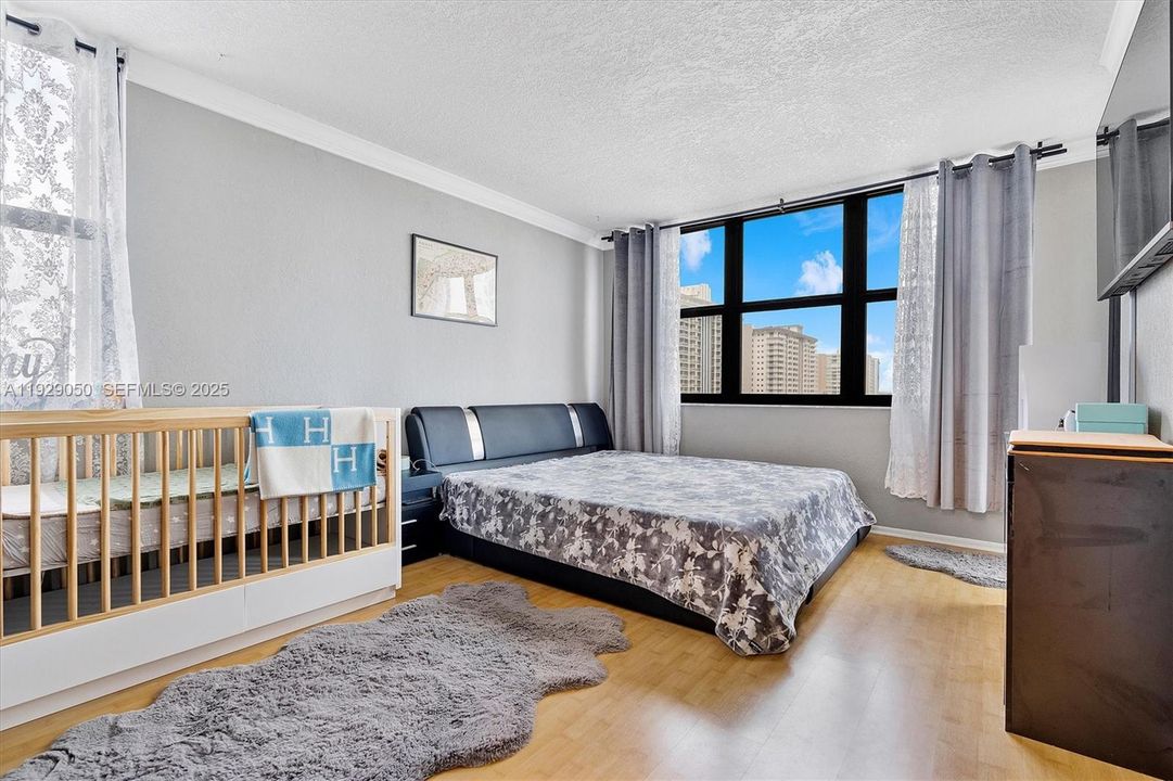 На продажу: $529,000 (2 спален, 2 ванн, 1230 Квадратных фут)