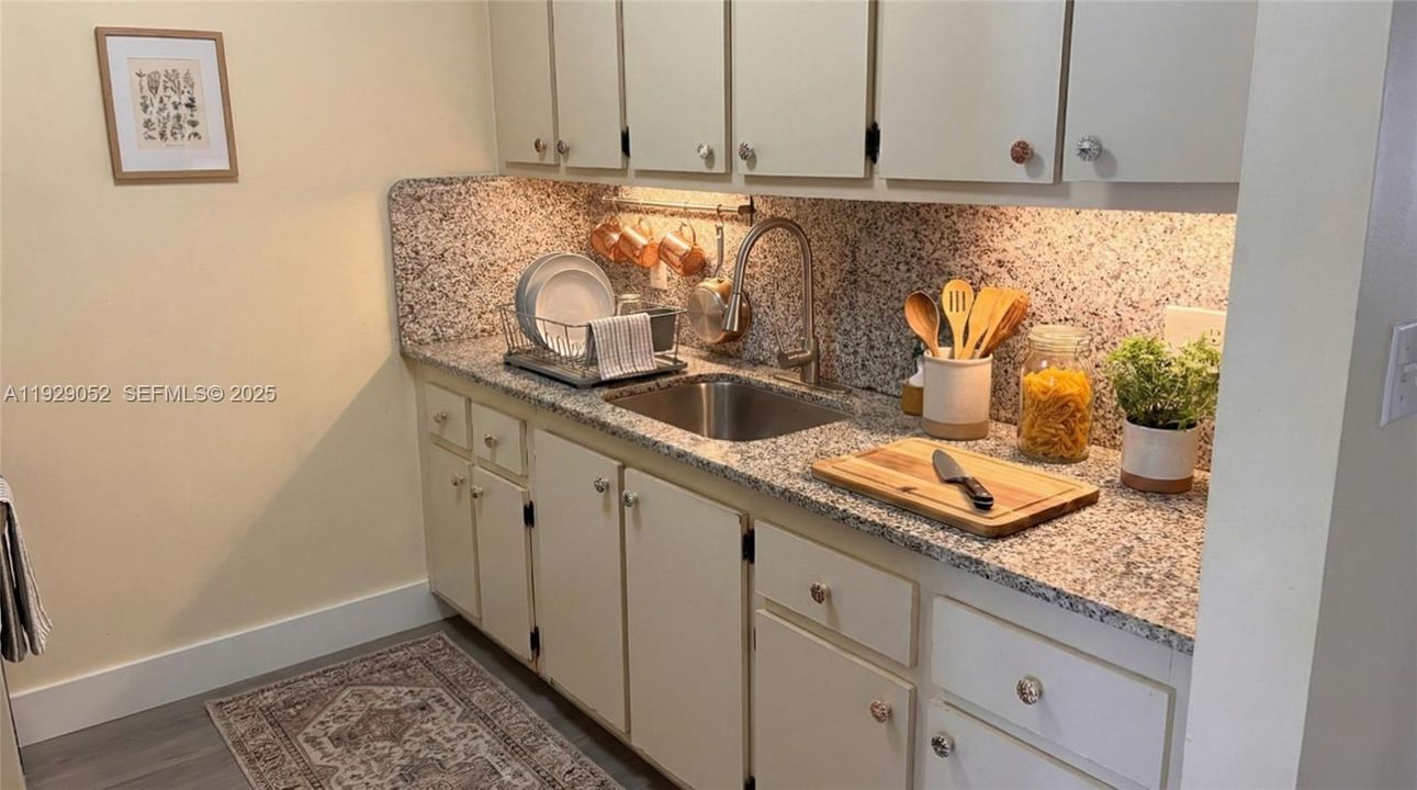 En Renta: $1,650 (1 camas, 1 baños, 811 Pies cuadrados)