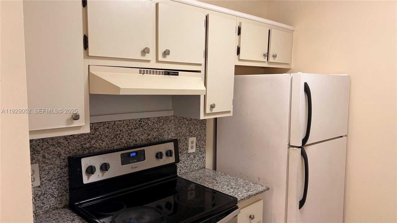 En Renta: $1,650 (1 camas, 1 baños, 811 Pies cuadrados)