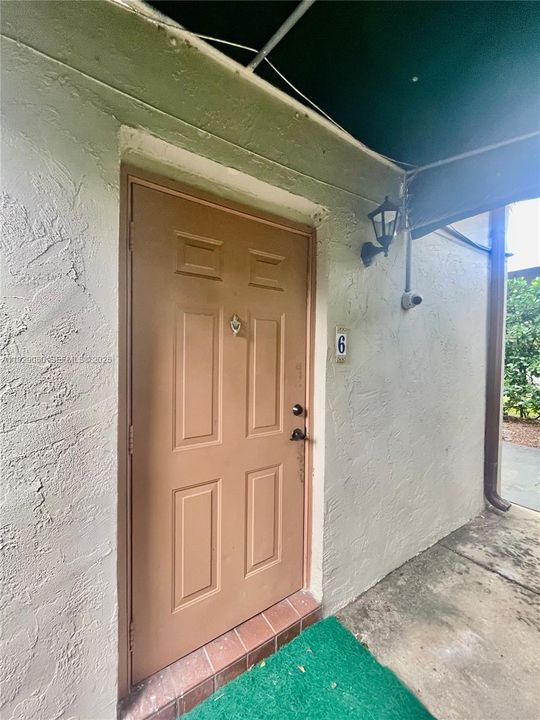 En Renta: $1,600 (1 camas, 1 baños, 700 Pies cuadrados)