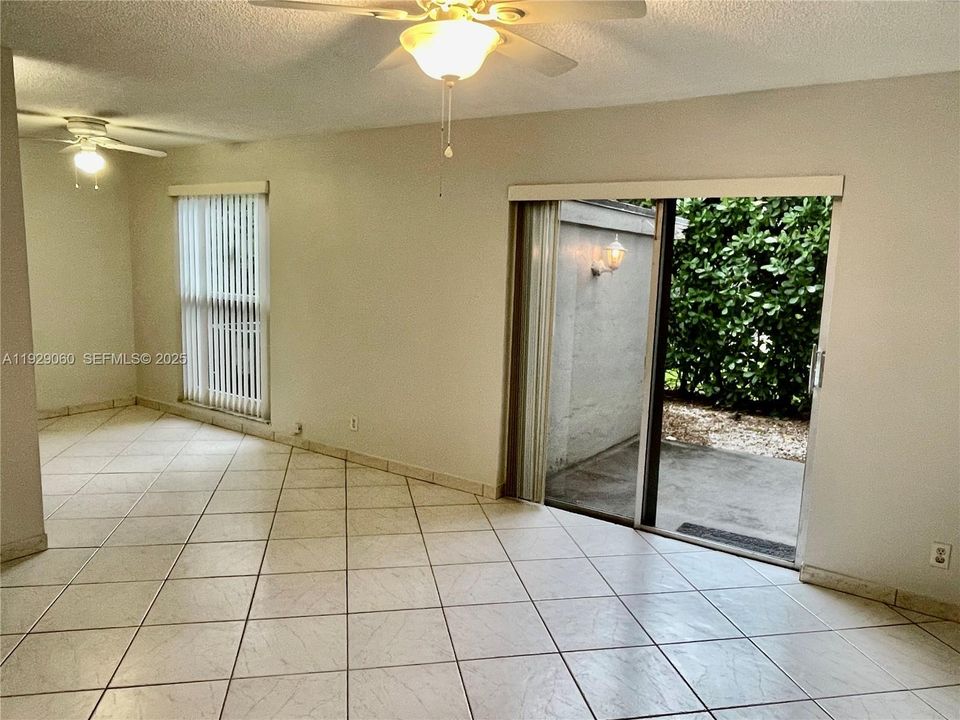 En Renta: $1,600 (1 camas, 1 baños, 700 Pies cuadrados)