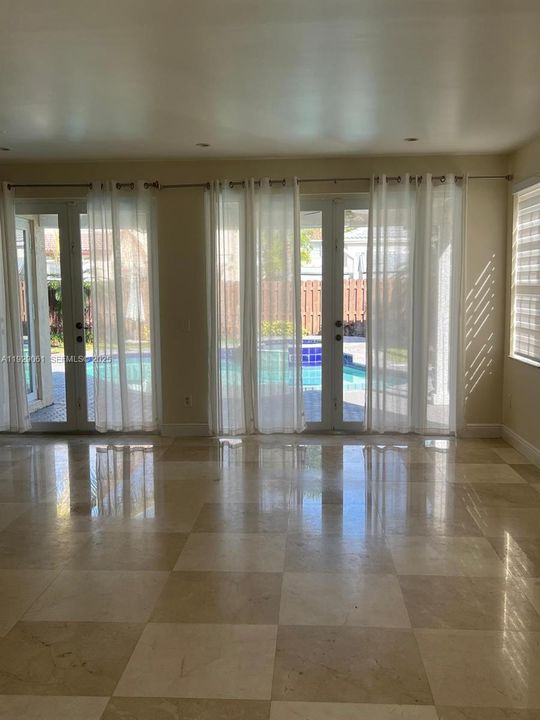 For Sale: $775,000 (3 beds, 2 baths, 1836 Square Feet)