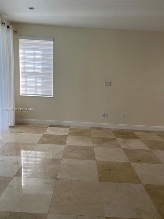 For Sale: $775,000 (3 beds, 2 baths, 1836 Square Feet)