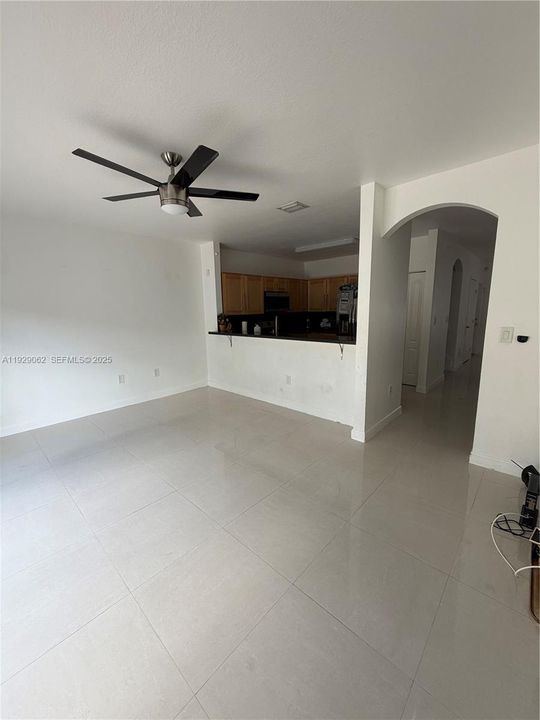 В аренду: $3,200 (3 спален, 2 ванн, 1678 Квадратных фут)