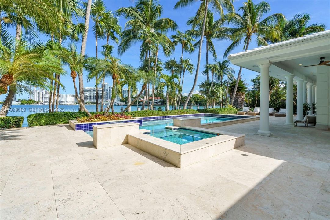 На продажу: $39,000,000 (5 спален, 4 ванн, 5364 Квадратных фут)