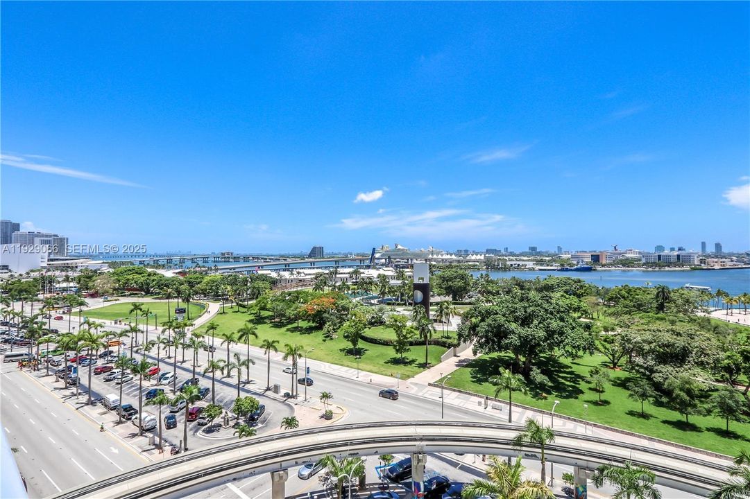 For Rent: $2,300 (0 beds, 1 baths, 501 Square Feet)