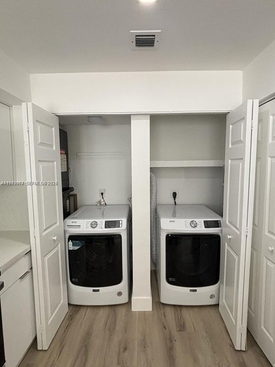 待售: $490,000 (3 贝兹, 2 浴室, 1547 平方英尺)