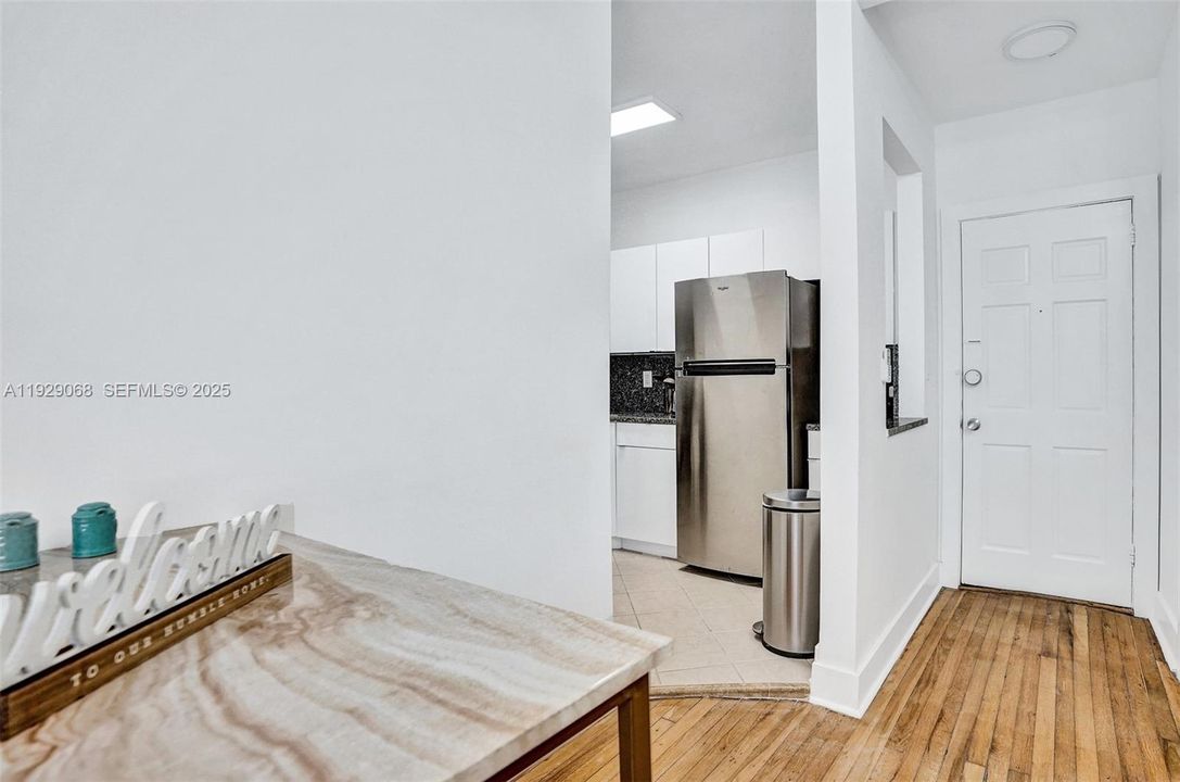 В аренду: $2,000 (0 спален, 1 ванн, 515 Квадратных фут)