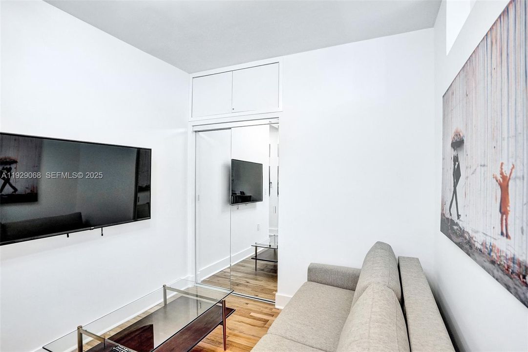 В аренду: $2,000 (0 спален, 1 ванн, 515 Квадратных фут)