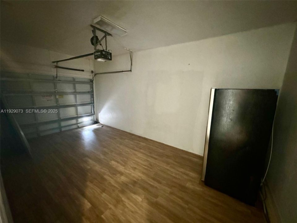 For Rent: $3,000 (3 beds, 2 baths, 1700 Square Feet)