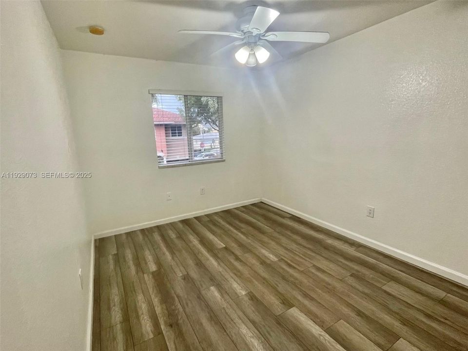 For Rent: $3,000 (3 beds, 2 baths, 1700 Square Feet)