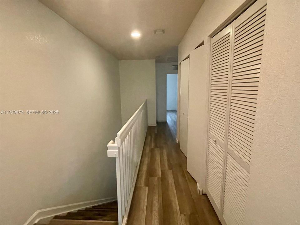 For Rent: $3,000 (3 beds, 2 baths, 1700 Square Feet)